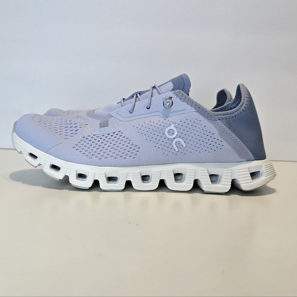 On Running Cloud 5 Coast Women's Shoes in Heather Chambray Size 8.5 - Picture 2 of 10